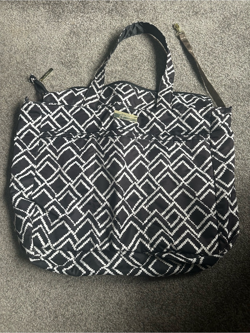 Ju-Ju-Be Black & White Diamond-Print SuperBe Tote